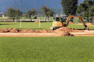 OBNOVA TEKAŠKE STEZE OB OŠ CERKNICA 03 FOTO LJUBO VUKELIČ